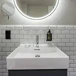 Mitte 4*
