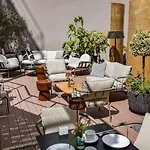 Mitte 4*