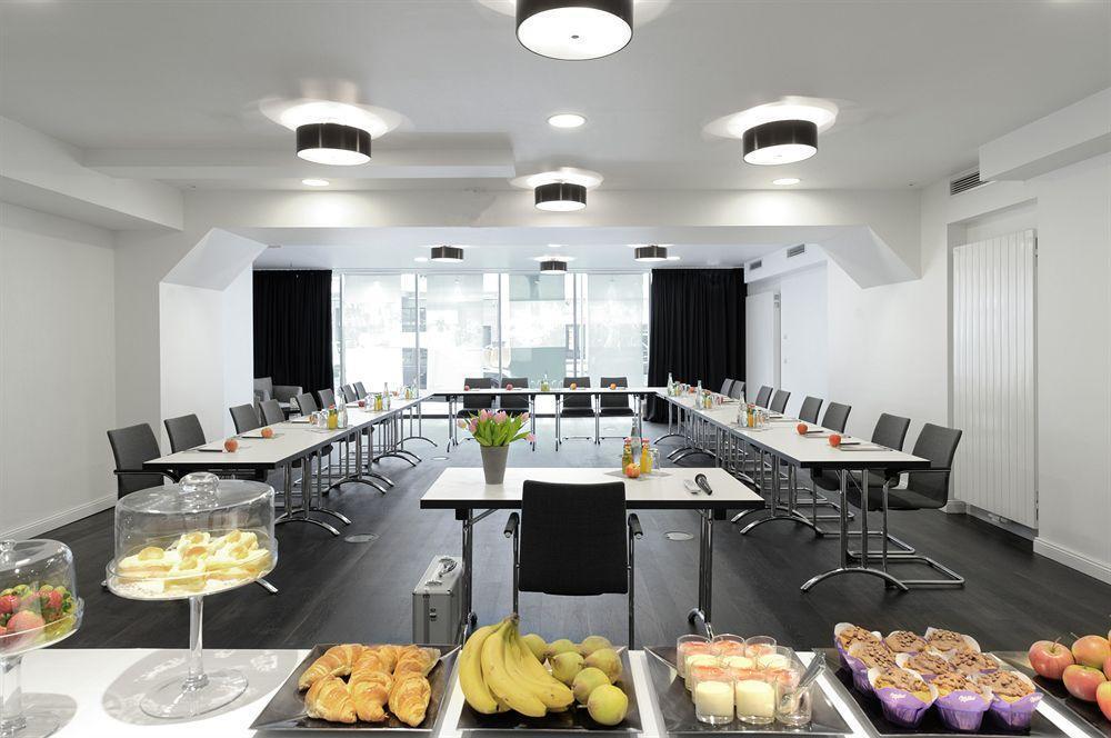 Hotel Amano Dusseldorf