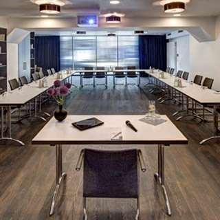 Amano Hotel 4*